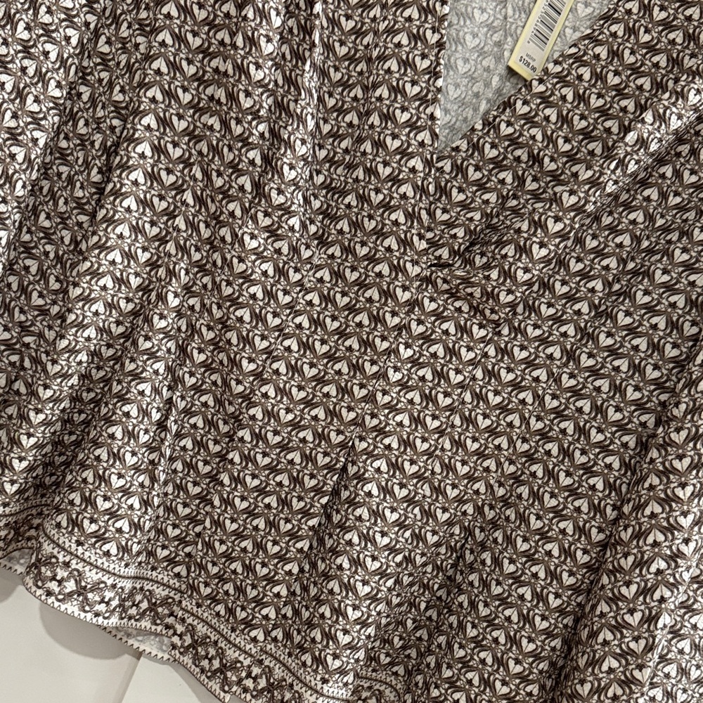 NWT Max Studio Heart Print Brown & Cream V-Neck Balloon Sleeve Blouse. Size L - Picture 4 of 5